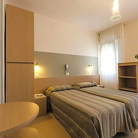 Colonna Hotel 3*