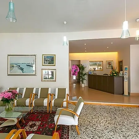 Hotel Colonna 3*