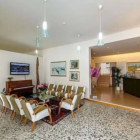 Colonna Hotel 3*