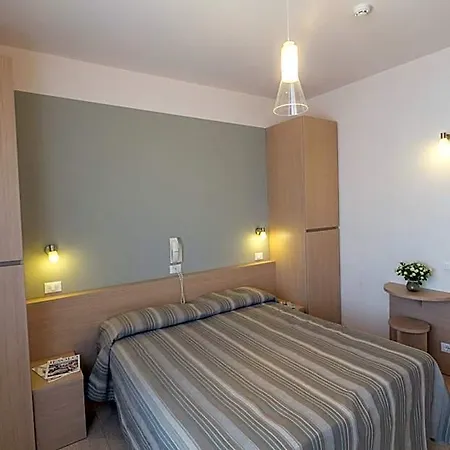 Colonna Szálloda 3*
