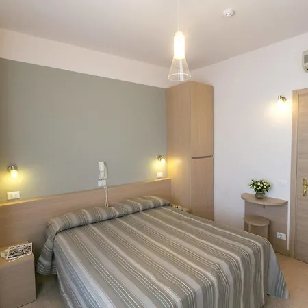Hotel Colonna 3*